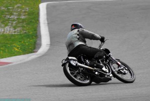 -®KRT2015 - 492