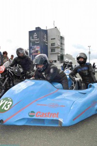 -®KRT2015 - 778