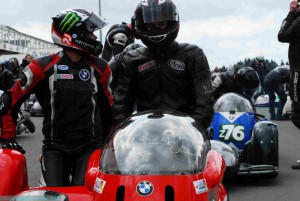-®KRT2015 - 784