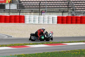 -®KRT2015 - 932