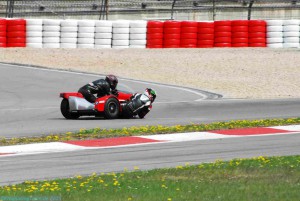 -®KRT2015 - 940