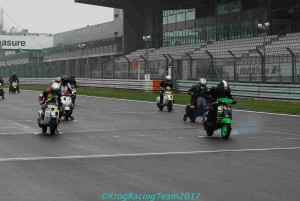 -®KRT2017- 370