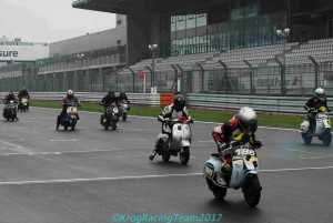 -®KRT2017- 374